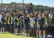 Binlerce taraftar Fenerbah&ccedil;e'yi yalnız bırakmadı!
