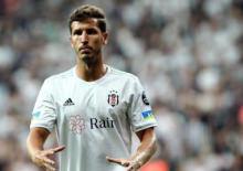 Beşiktaş Salih U&ccedil;an'a veda etti!