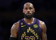 Bir d&ouml;nem sona erdi! LeBron James takımdan ayrıldı