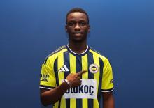F.Bah&ccedil;e'de yeni transfer Avusturya kampında yok