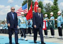 Borsa'da NATO r&uuml;zgarı! Trump'ın kararı hisseleri u&ccedil;urdu