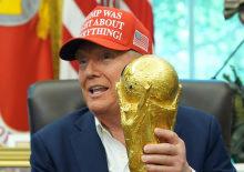 D&uuml;nya Kupası finalinde Donald Trump'a &ouml;zel cam koruma!