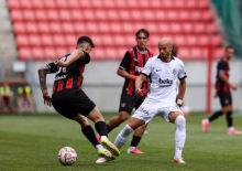 Kartal'dan tatsız prova! Beşiktaş 5 goll&uuml; ma&ccedil;ta mağlup oldu