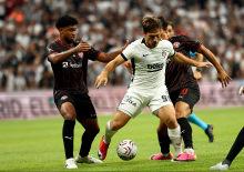 357 g&uuml;n sonra yeniden Beşiktaş forması giydi