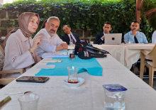 AK Parti'den Oğuzhan Uğur ve Haluk Levent a&ccedil;ıklaması: Fotoğraf &ccedil;ektirip gittiler