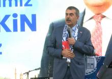 Bakan Tekin: Topluma &ccedil;imento vazifesi g&ouml;ren sivil toplum &ouml;rg&uuml;tlerimiz var