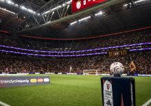 Galatasaray trib&uuml;nlerinden istifa tezah&uuml;ratı