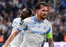 Kartal'a orta saha i&ccedil;in g&uuml;zel haber! Yıldız isim Premier Lig'i reddetti