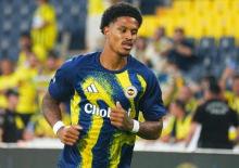 Fenerbah&ccedil;e'ye Jayden Oosterwolde'den k&ouml;t&uuml; haber