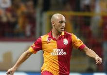Eski Galatasaraylı Amrabat 39 yaşında yeni takımına imza attı!