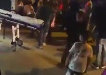 Yolun karşısına ge&ccedil;erken otomobil &ccedil;arptı: 1'i ağır 2 yaralı