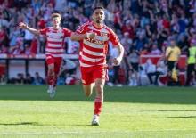 Avrupa'da oynayan T&uuml;rk yıldız S&uuml;per Lig'de tuttuğu takımı a&ccedil;ıkladı!