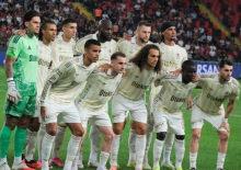Fenerbah&ccedil;e'nin yıldızından şaşırtan a&ccedil;ıklama! 'Ligde k&ouml;t&uuml; olduğumuzu s&ouml;yleyemem'