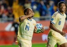 Cura&ccedil;ao mucizesi devam ediyor! 7 goll&uuml; ma&ccedil;ta tarihi geri d&ouml;n&uuml;ş