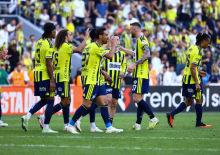Fenerbah&ccedil;e'de 13 futbolcuya milli davet!