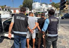 Kırmızı b&uuml;ltenle aranan Fransız su&ccedil; &ouml;rg&uuml;t&uuml; &uuml;yesi Bodrum'da yakalandı