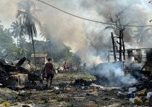 Arakan'a hava saldırısı: Siviller bombalandı