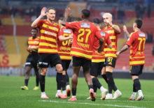 2-0'dan d&ouml;nen rakibi 90+3'te yıktılar! 1. Lig'de lider değişmedi