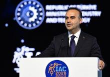 Bakan Kacır'dan, Uluslararası Uzay Kongresi diplomasisi