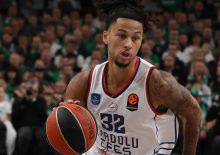 Anadolu Efes, Zalgiris'i 15 sayıyla yıktı