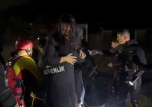 Selde mahsur kalan oyuncu Demet &Ouml;zdemir kurtarıldı