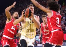 Fenerbah&ccedil;e, Yunanistan takımını devirdi