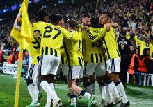 Fenerbah&ccedil;e'de korkutan sakatlık! Ma&ccedil;ı yarıda bıraktı