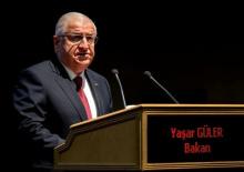Milli Savunma Bakanı G&uuml;ler, resmi ziyaret i&ccedil;in Katar'a gitti
